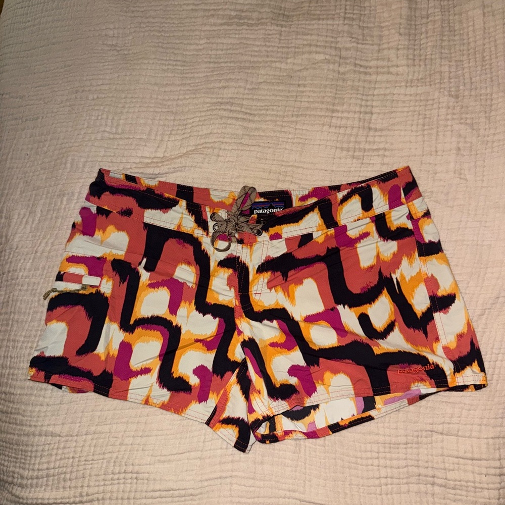 Patagonia Women's Abstract Multicolor Cargo Shorts